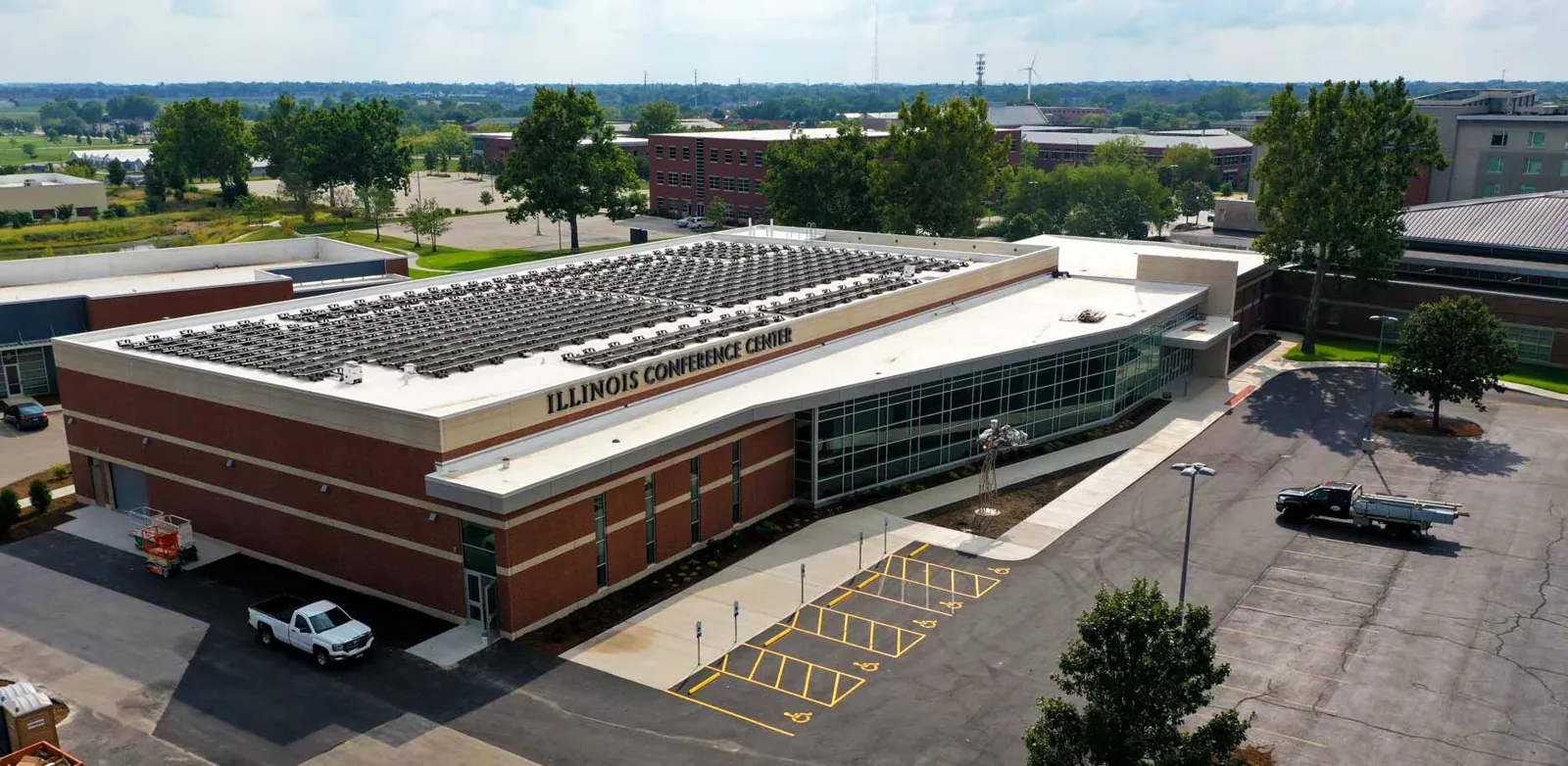 Commercial Roofing in Fox Bluff Corporate Center, Elgin, IL